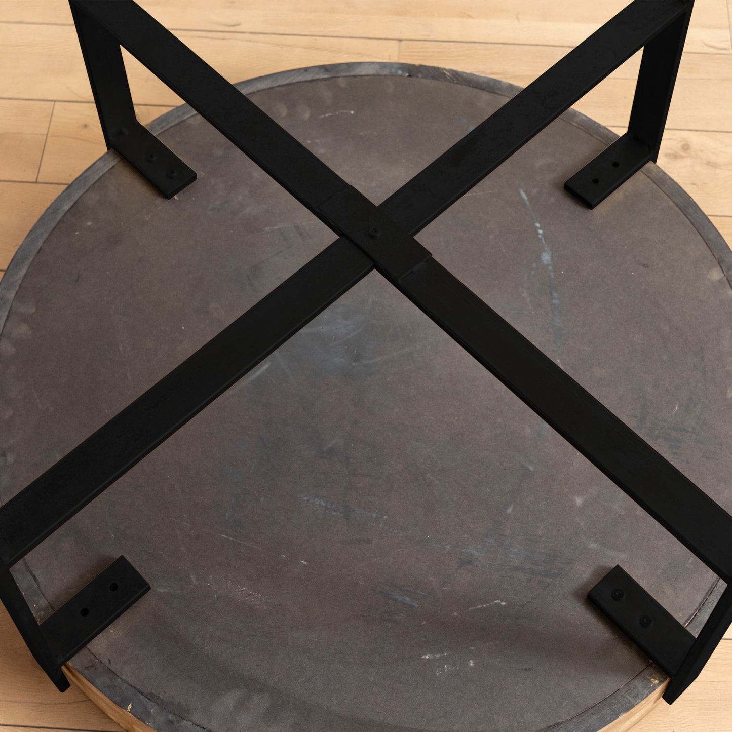 31.29"Modern Retro Splicing Round Coffee Table, Fir Wood Table Top with Black Cross Legs Base(Same SKU:W75770652) - Divine Heart L.A.