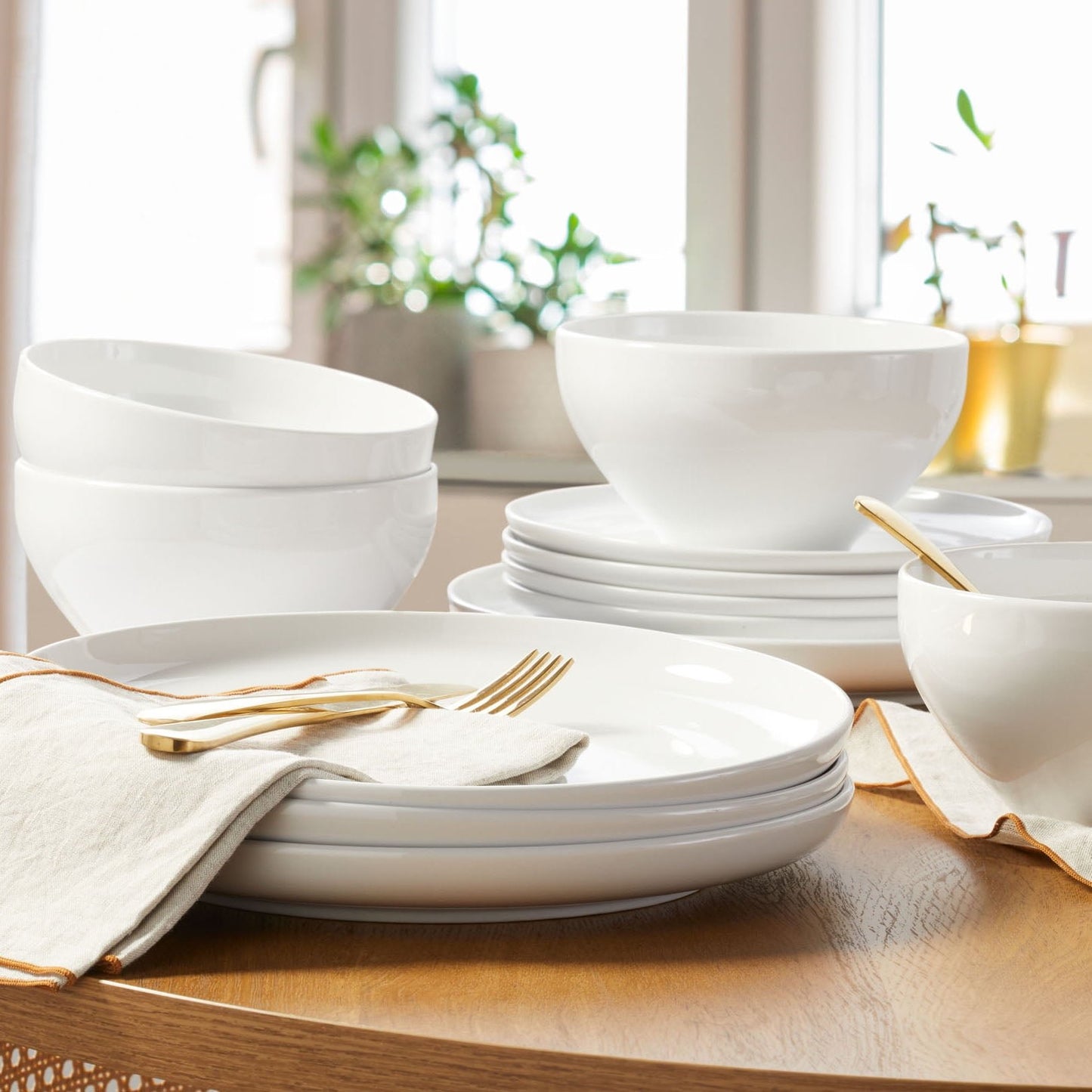 Better Homes & Gardens Vivian 12 Piece Porcelain Dinnerware Set - Divine Heart L.A.