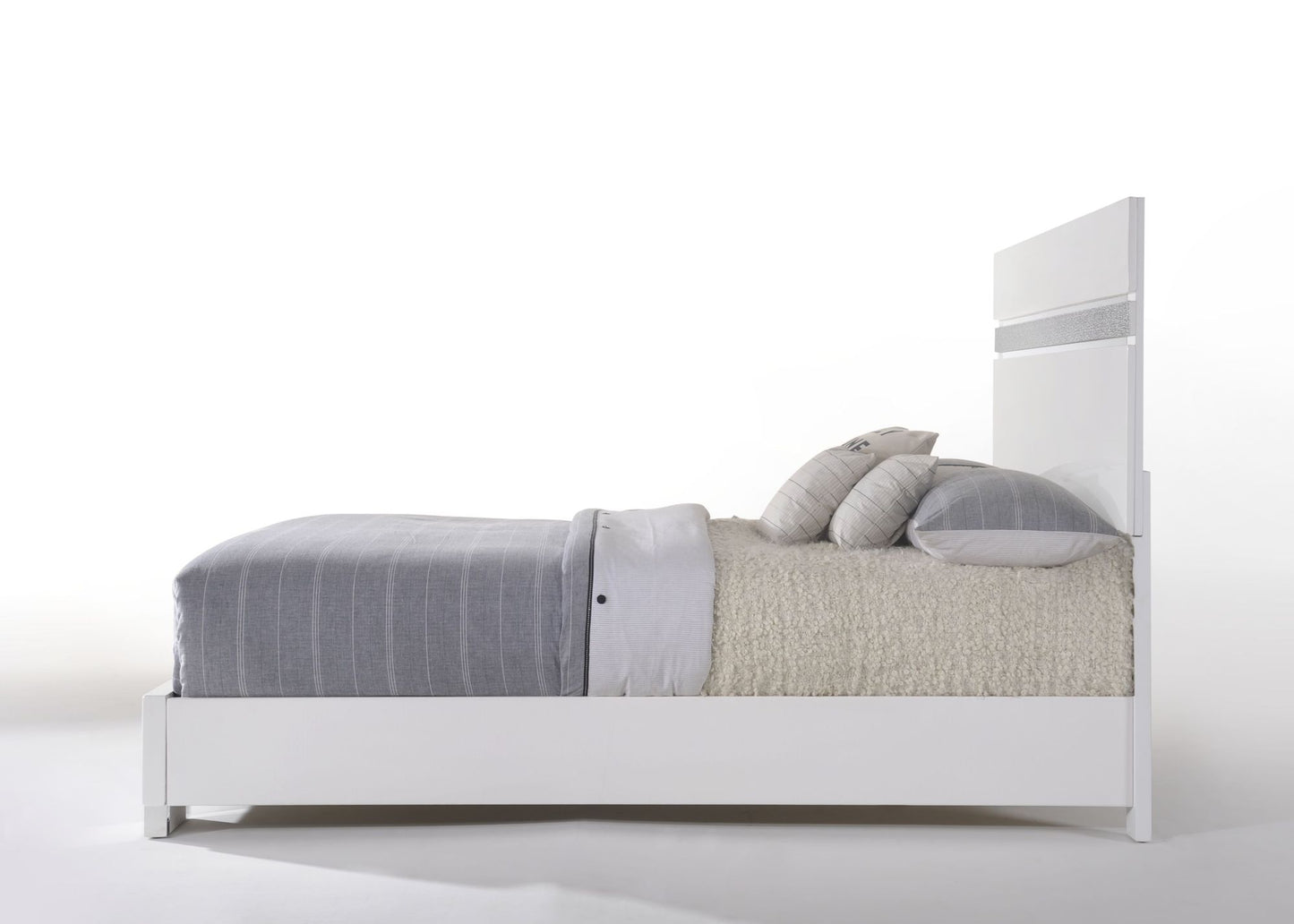 Naima II Queen Bed in White High Gloss