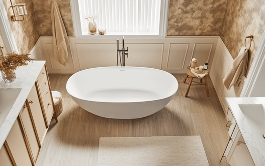 71in. Freestanding Soaking Bathtub in Matte White