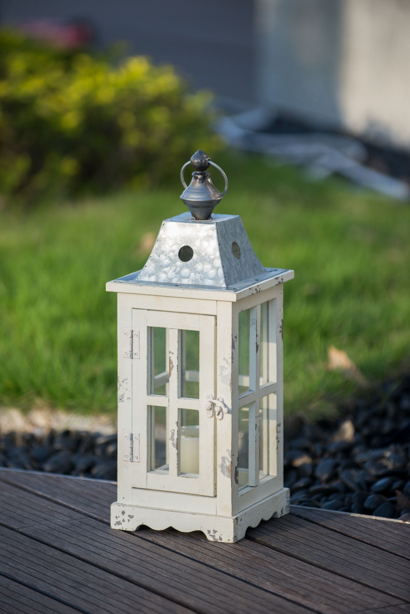 Hurricane Lantern Holder