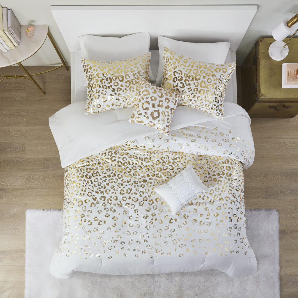 Metallic Animal Printed Comforter Set