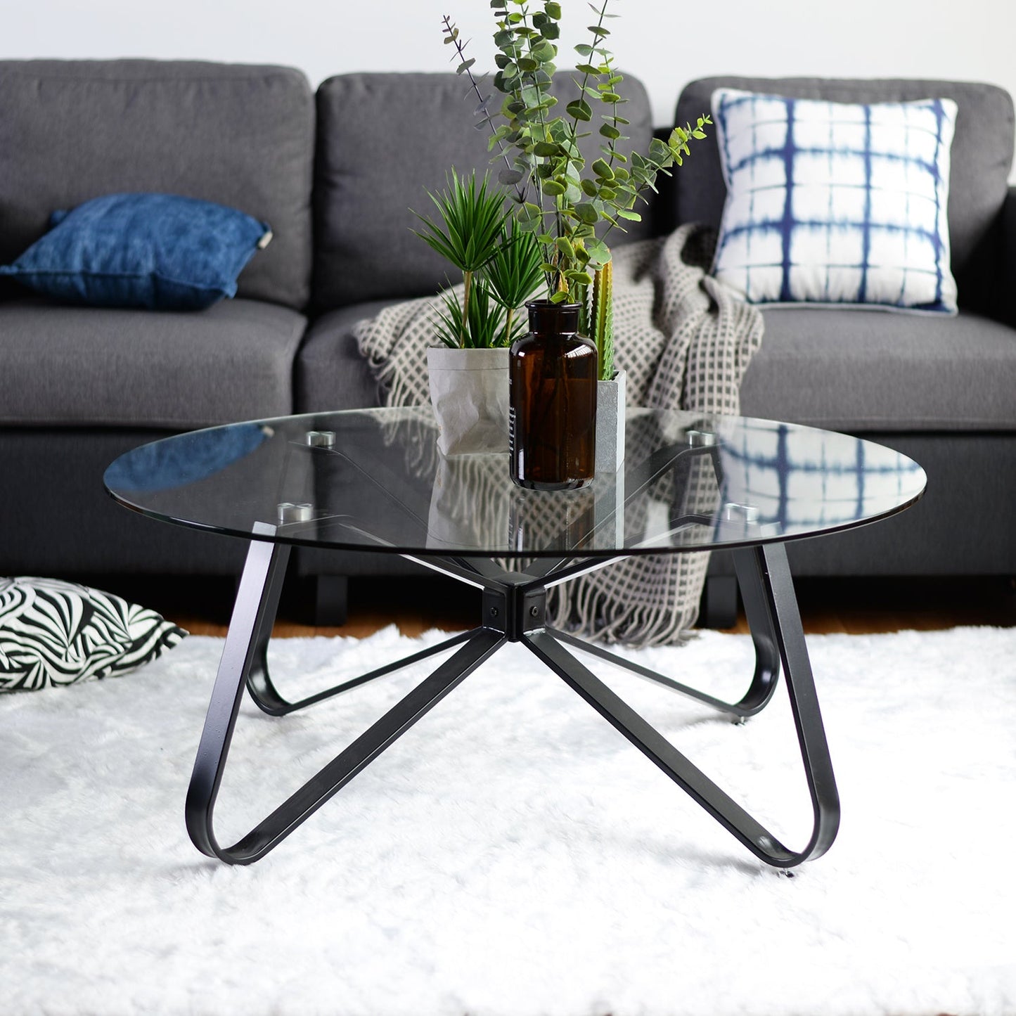 Round Coffee Table for Living Room, 31.5-inch Modern Sofa Side End Table with Tempered Glass Top & Metal Legs, Accent Cocktail Tea Table, 31.5 x 31.5 x 15.6 inches, Black - Divine Heart L.A.